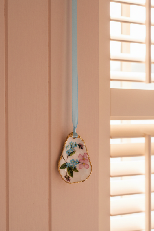Shell Art - NZ Oyster - Forget Me Nots 💠 - Wall Hanging