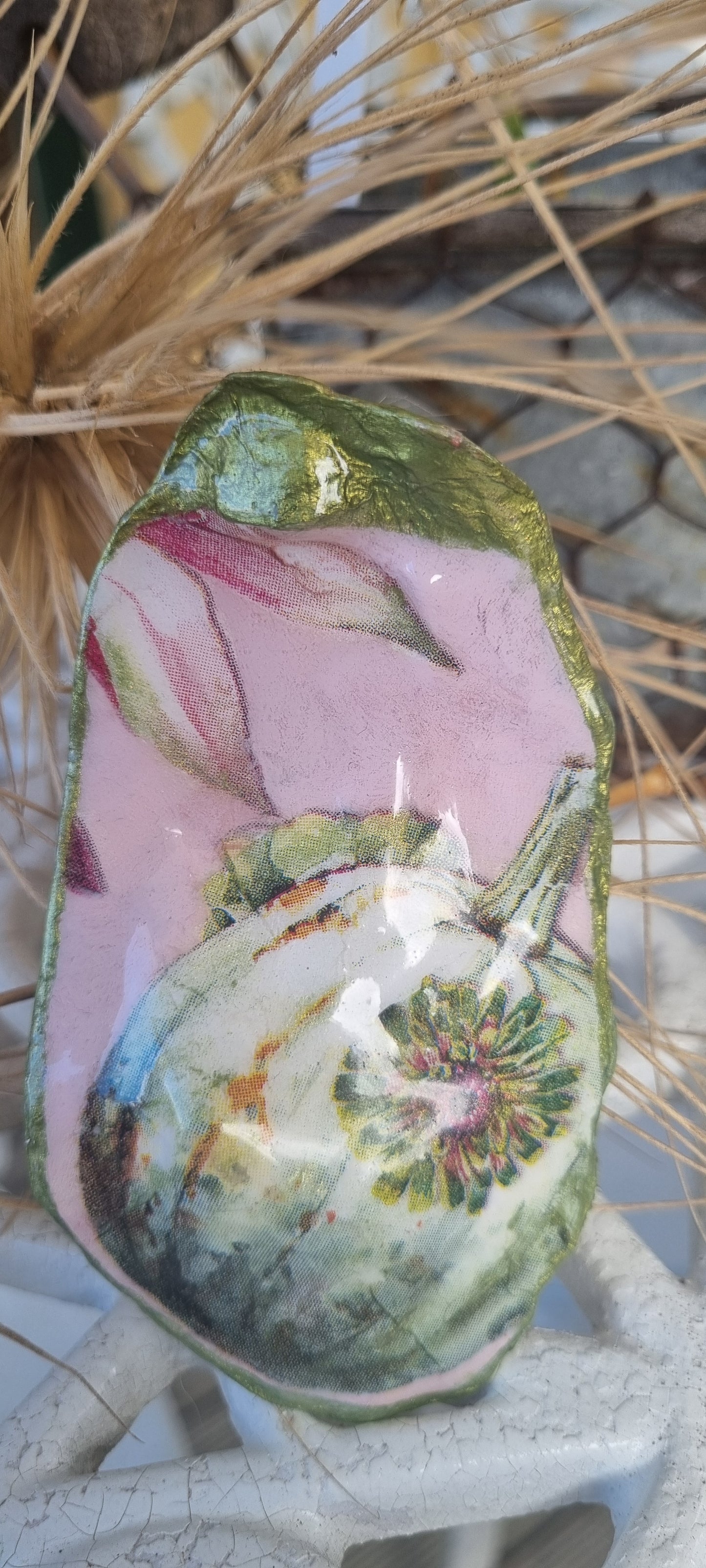 Dusky Pink Dahlia NZ Oyster Shell Art