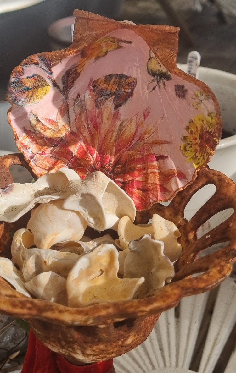 Dusky Pink & Rose Gold Shell Art