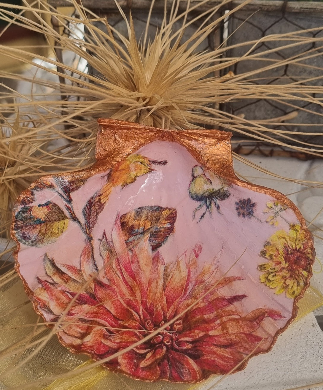 Dusky Pink & Rose Gold Shell Art